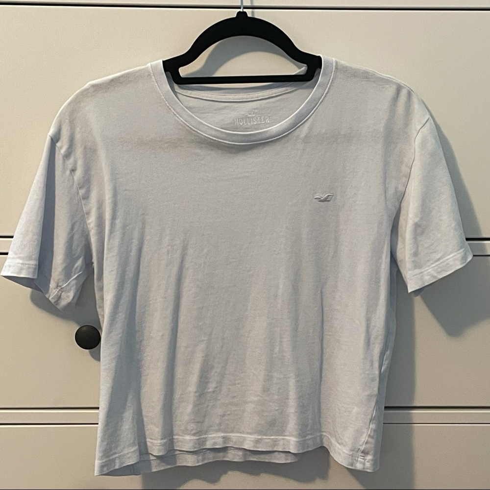LIGHT BLUE TOP